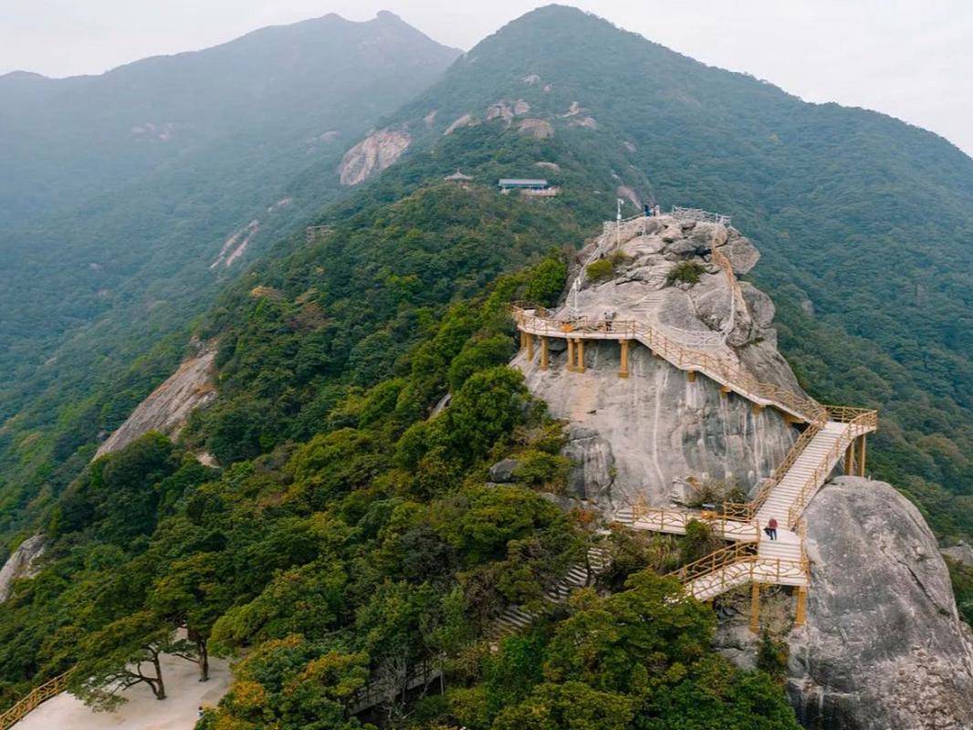 惠州旅游必去前十景点？惠州旅游必去前十景点双月湾？