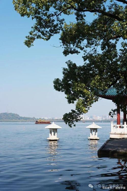 杭州西湖景点图？杭州西湖景点图或电子地图？