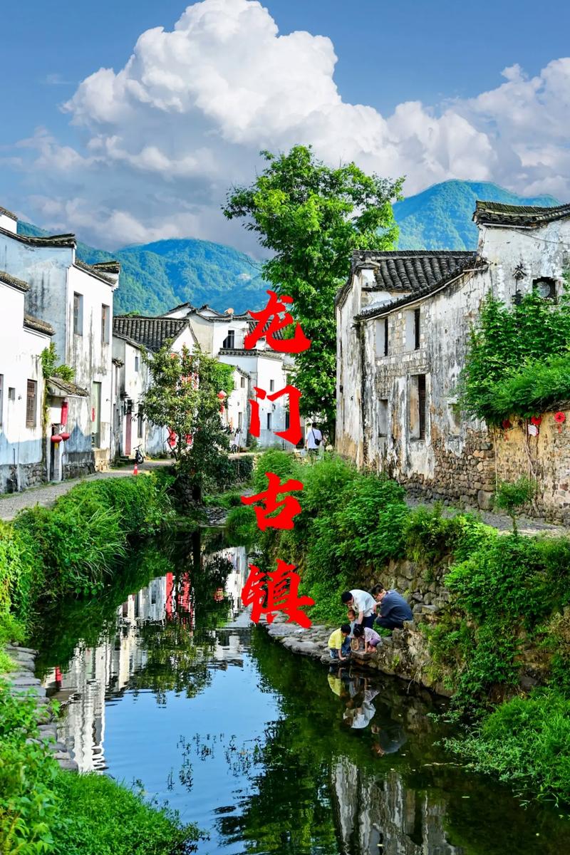 杭州周边小镇一日游，杭州周边好玩的小镇？