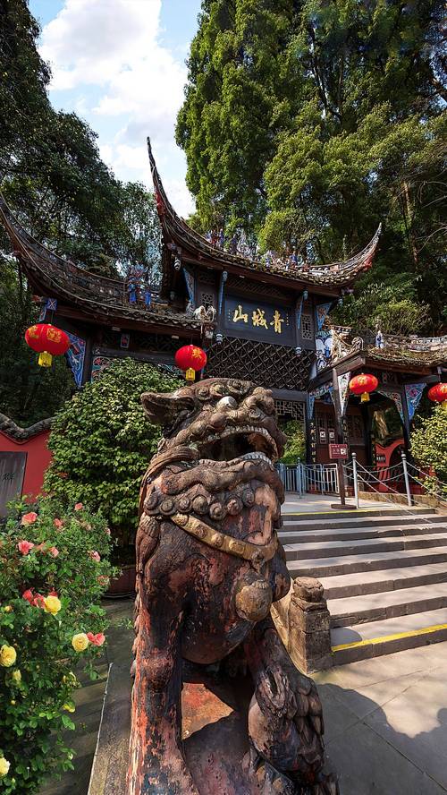 成都旅游必去的地方？成都旅游必去的地方景点大全？