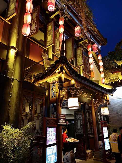 成都特色旅游景点，成都特色好玩的地方？