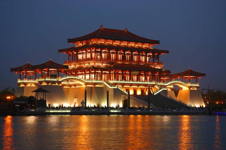 西安前十著名旅游景点？西安著名旅游景点有哪些景点？