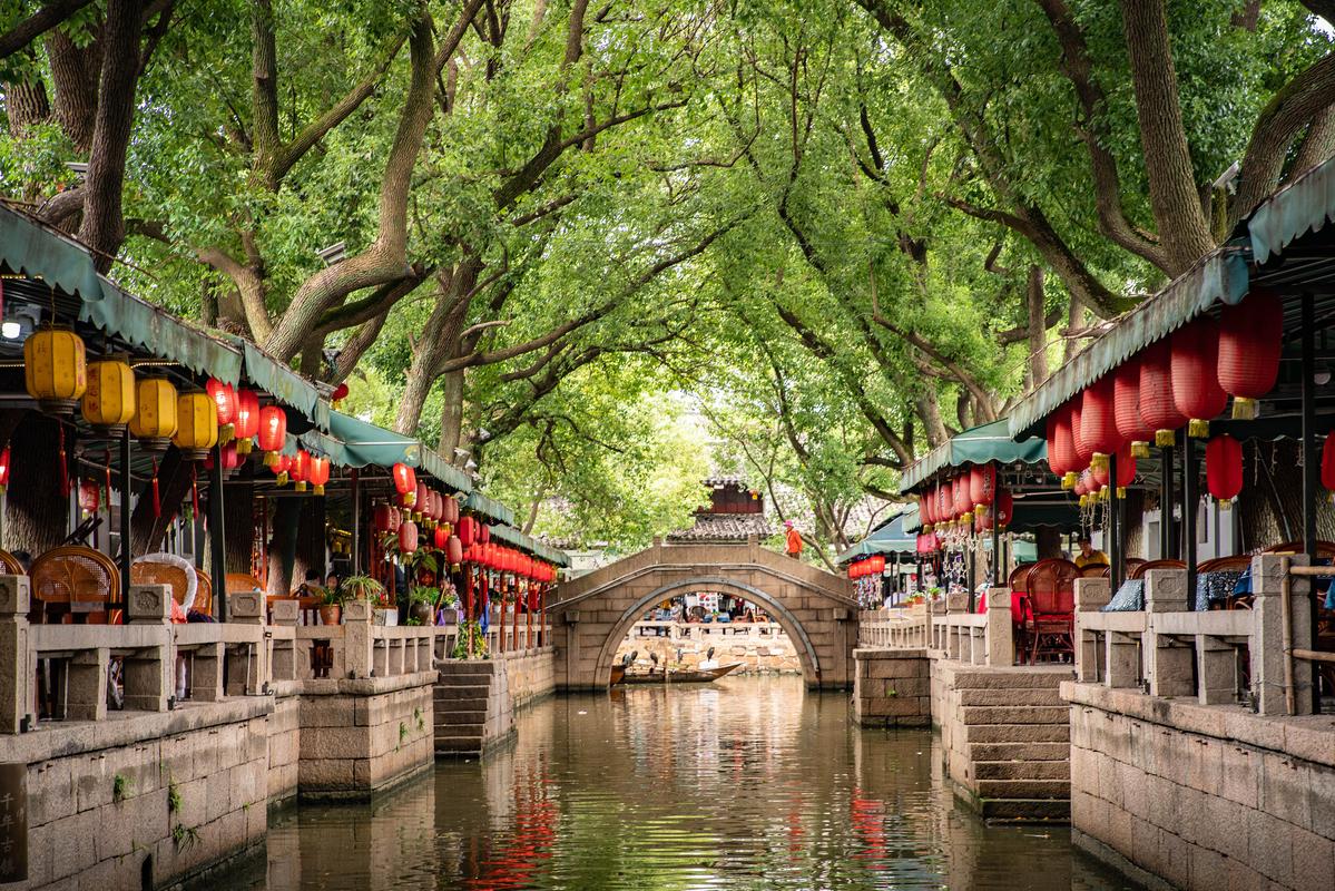 江苏古镇旅游景点排名前十，江苏古镇旅游景点排名前十名