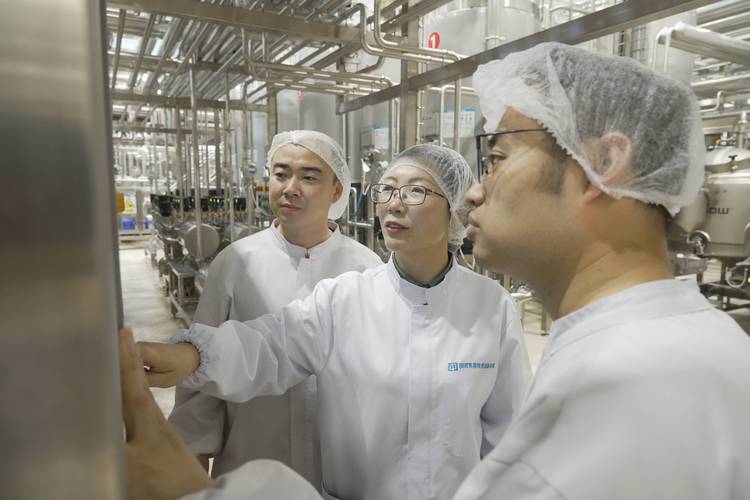 疫情对乳企，疫情对企业和员工的影响